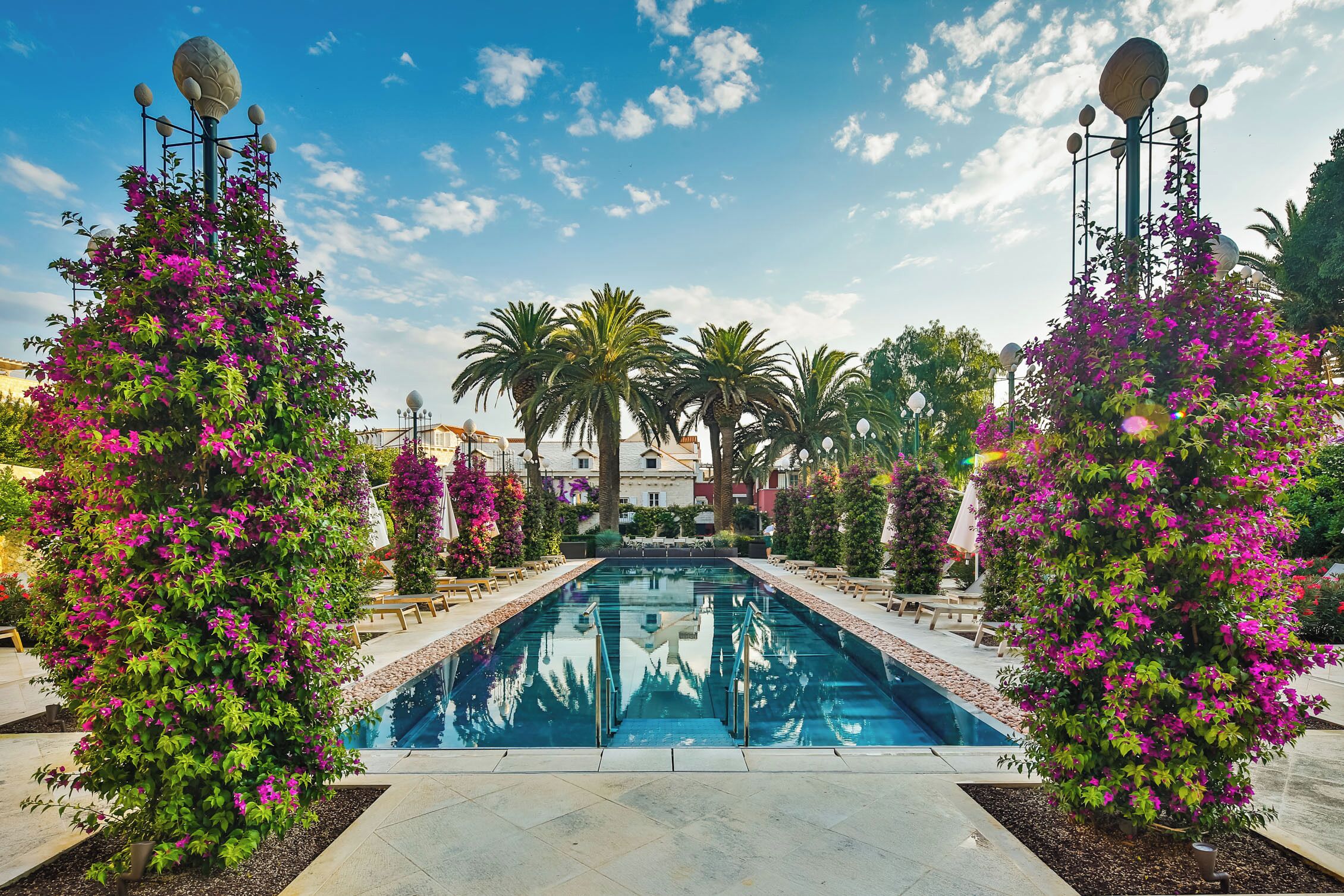 Outdoor pool, sun loungers