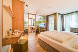 Superior Double Room, Terrace, Mountain View (Deluxe)