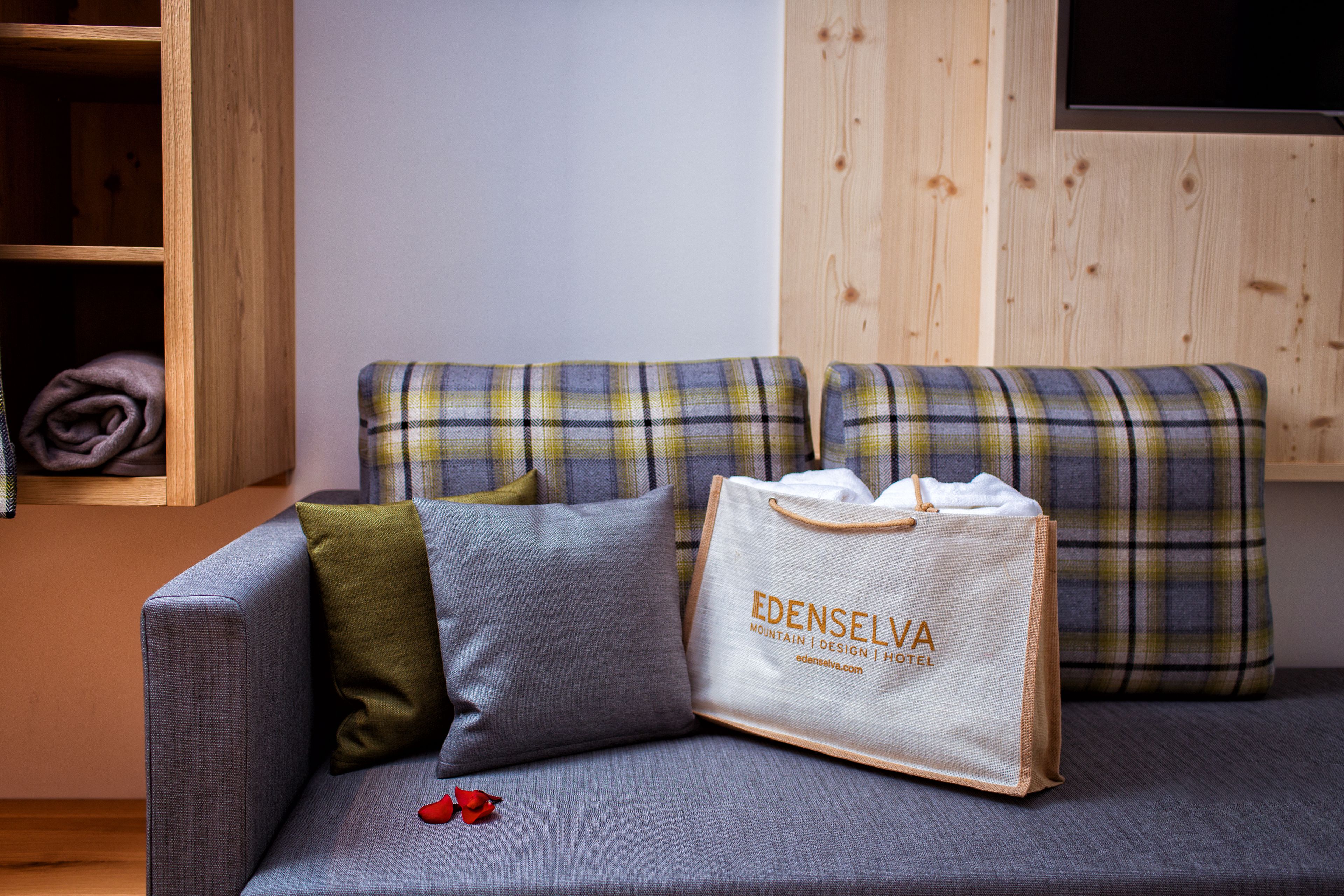 1 bedroom, minibar, in-room safe, individually decorated