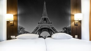 In-room safe, desk, free WiFi, bed sheets - Hôtel Victoria Paris (Paris)
