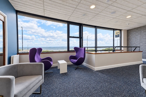 Lothersdale Hotel Morecambe by Belvilla