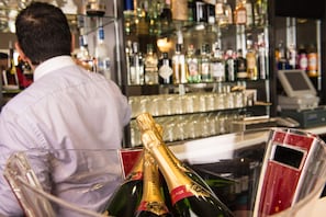 2 bars/lounges, tapas bar