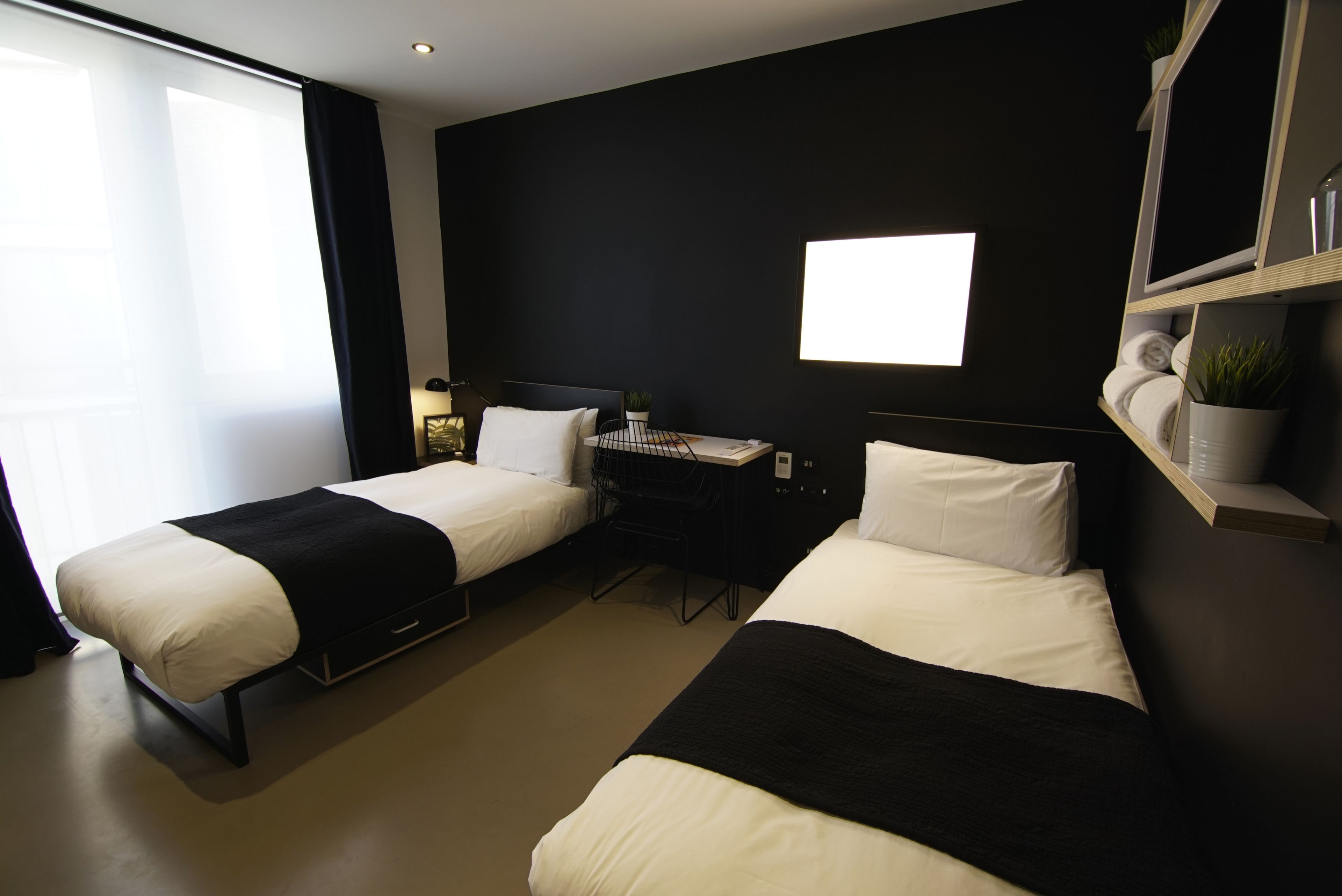 twin room | iron/ironing board, free wifi, bed sheets