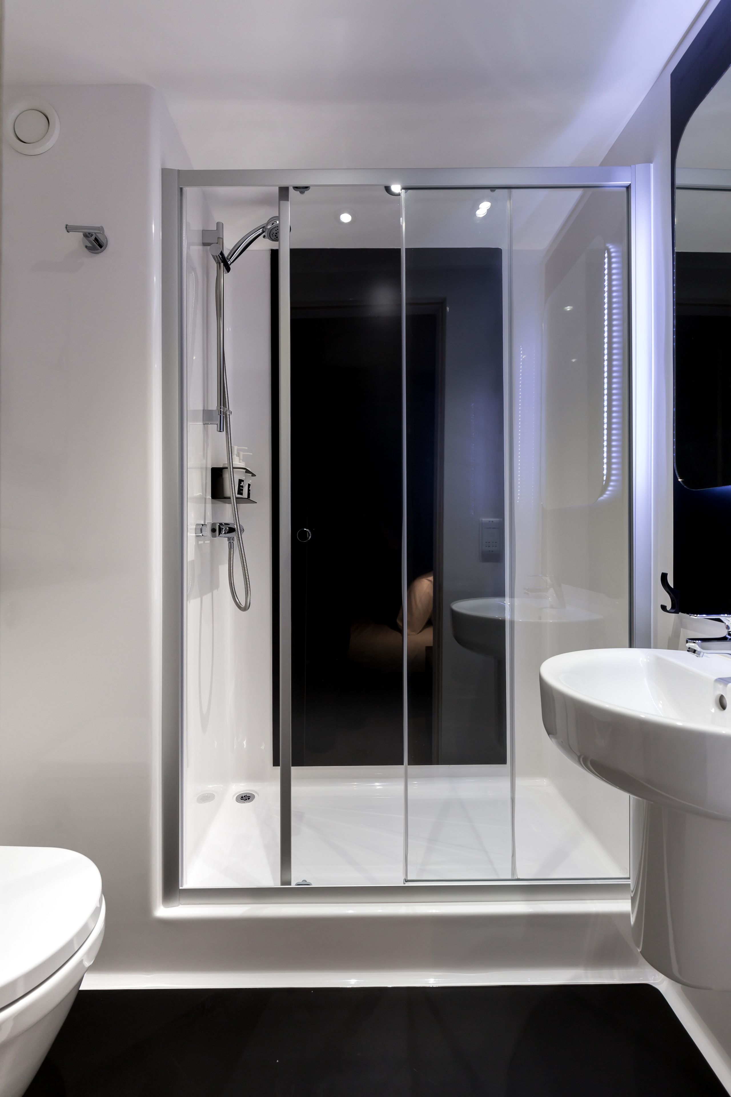 room (sleep eight) | bathroom | hair dryer, towels