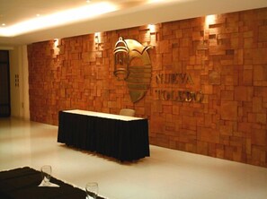 Reception hall - Nueva Toledo Suites & Hotel (Cumana)