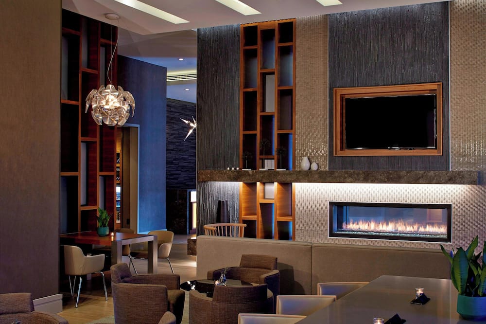 AC Hotel Atlanta Buckhead at Phipps Plaza