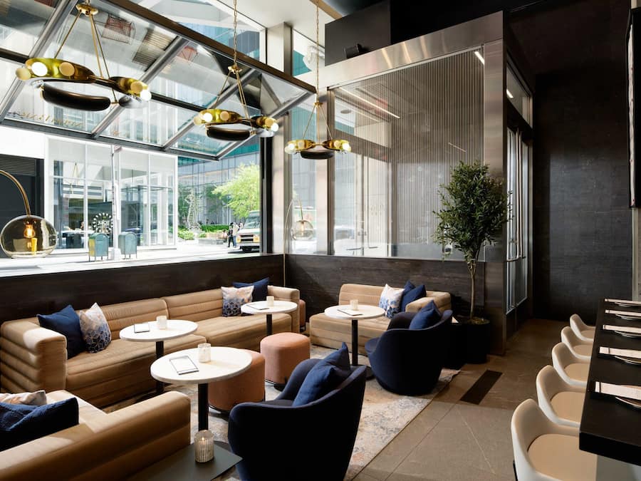 Café da manhã e jantar