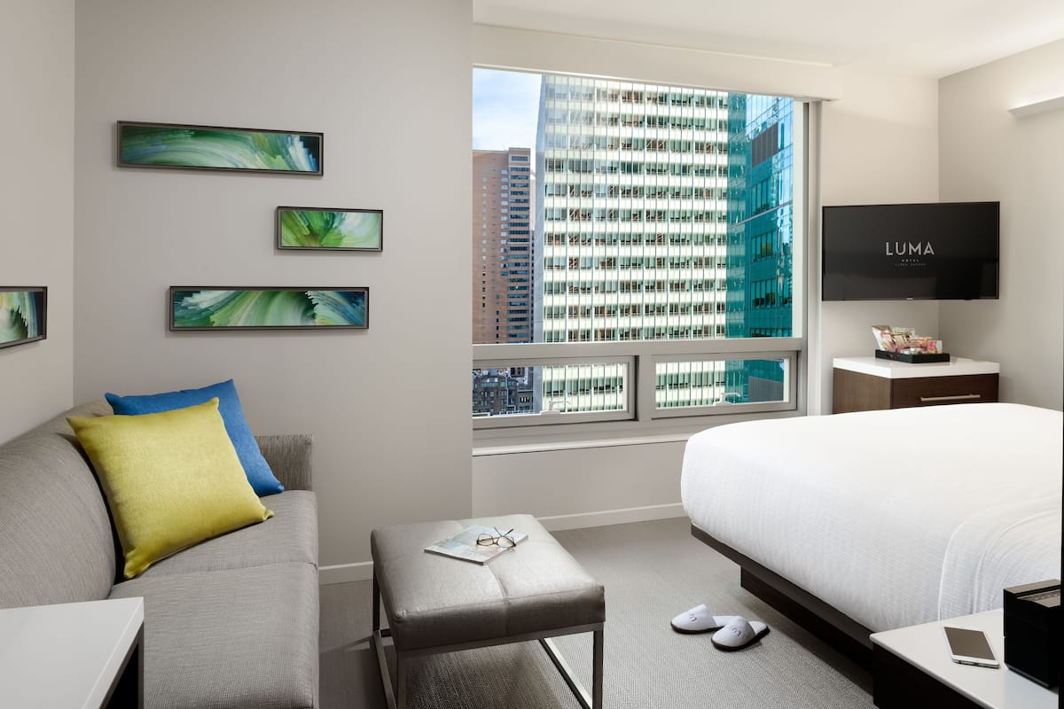 Frette Italian sheets, premium bedding, pillow-top beds, in-room safe