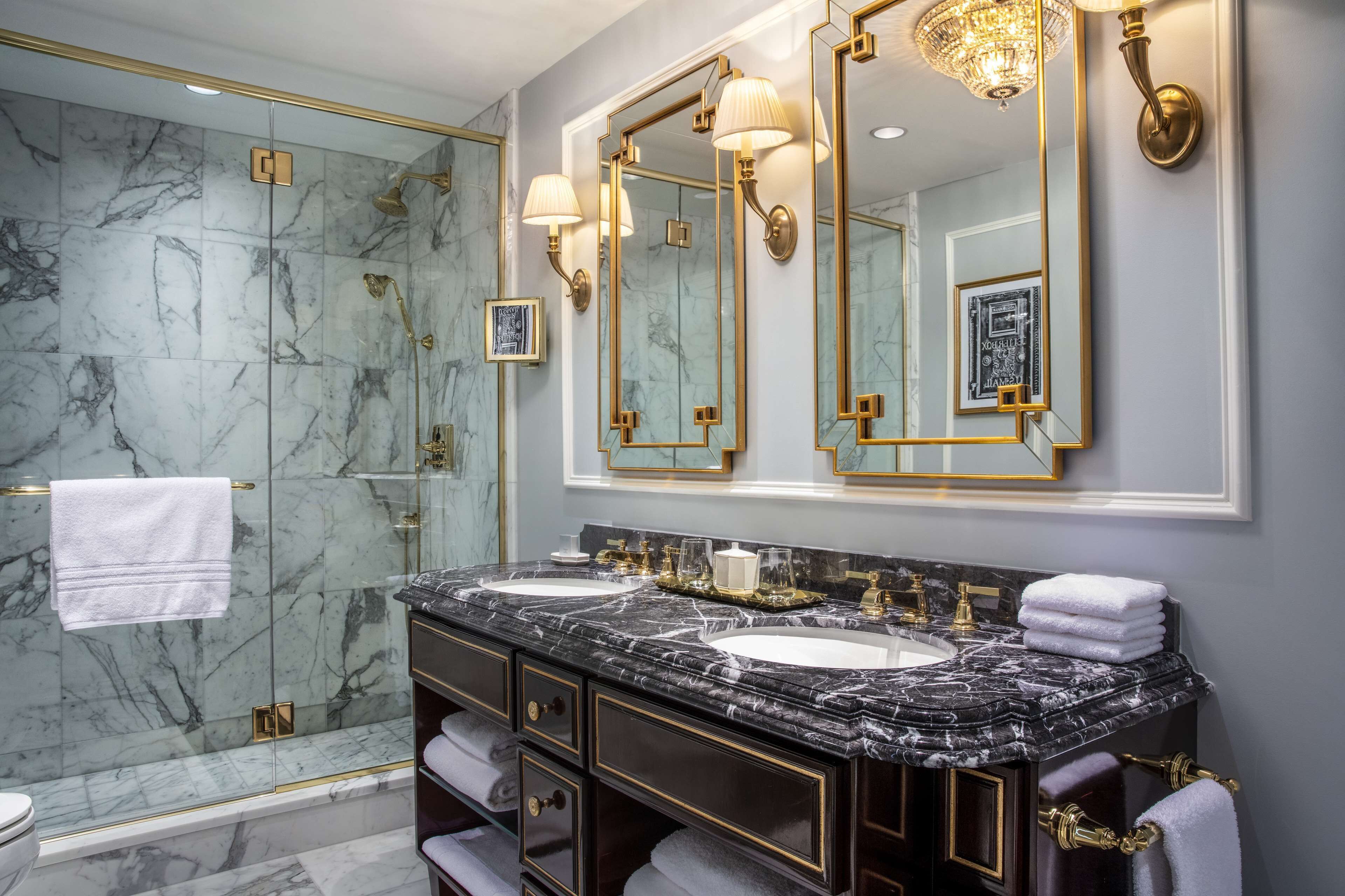 suite, 1 bedroom | bathroom shower