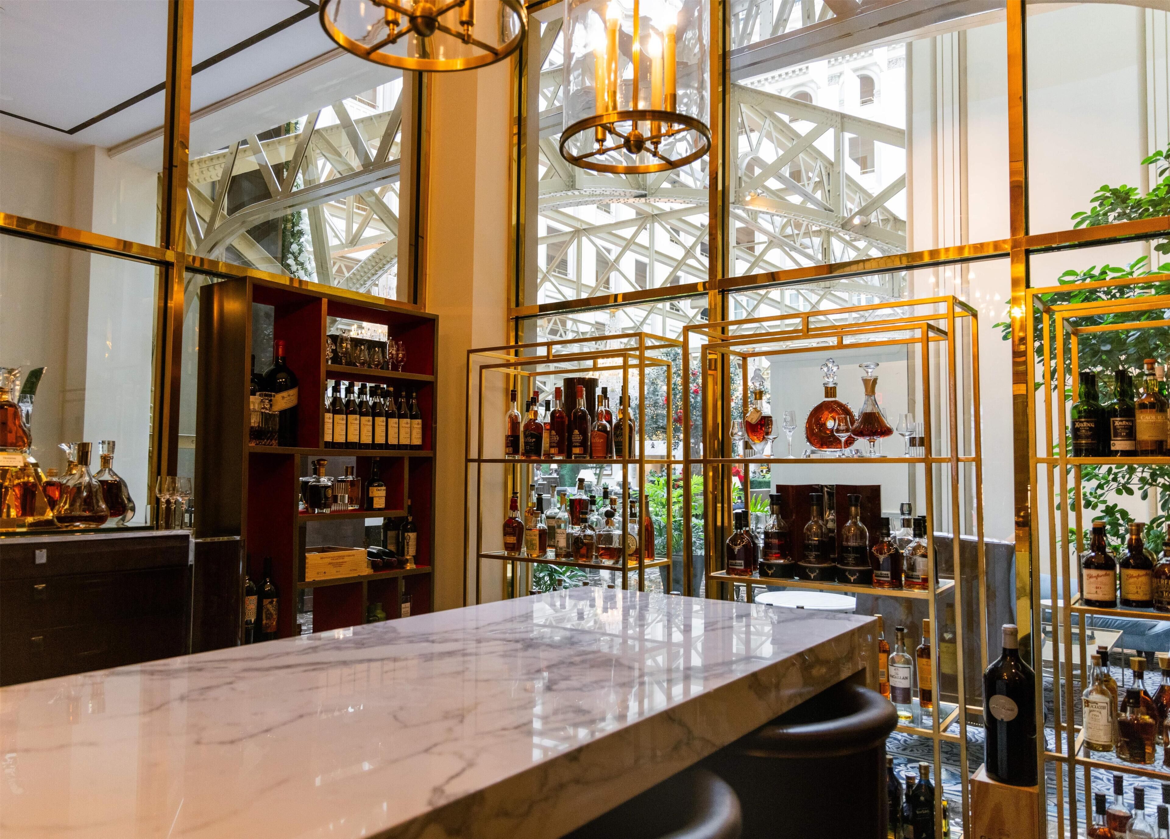 ห้องทรีทเมนท์สำหรับคู่รัก, ทรีทเมนท์ดูแลผิว, การนวดด้วยหินร้อน