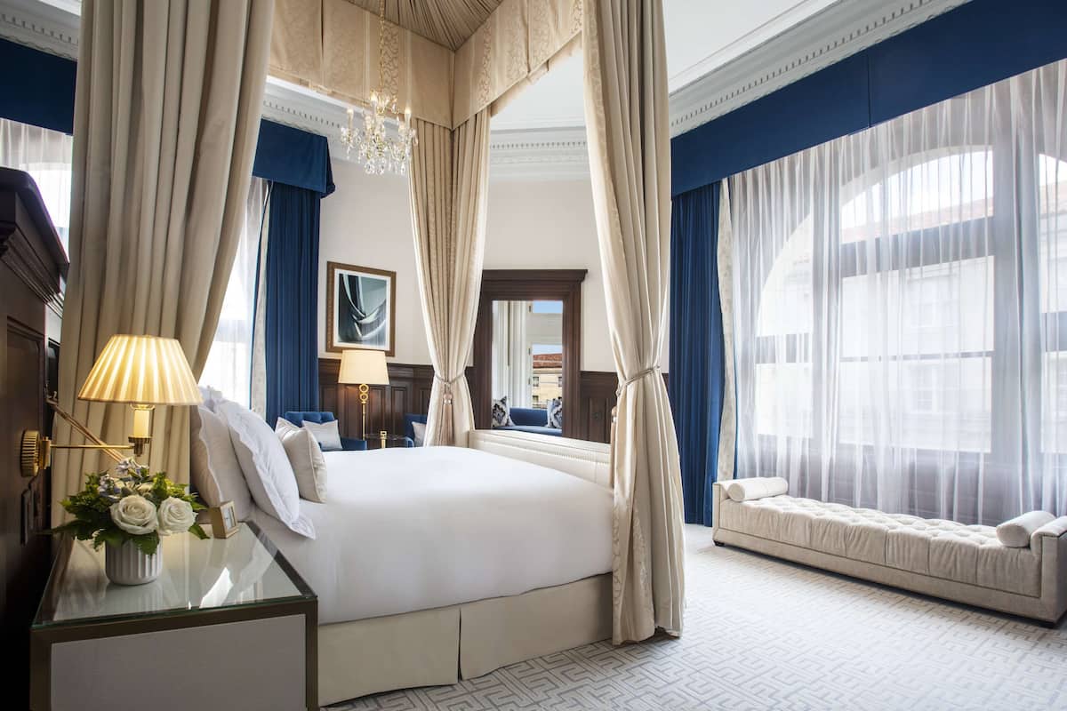 Presidential Suite, 1 Bedroom | Living area