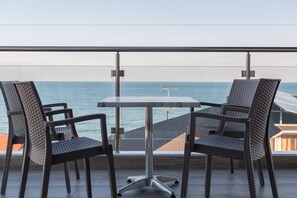 View from property - Ammos Beach Seaside Luxury Suites (Katerini)