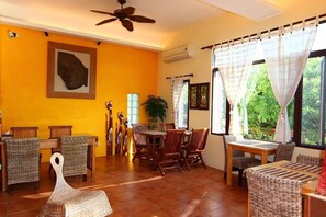 ห้องจัดงานเลี้ยง