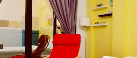 Wifi gratis y ropa de cama