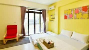 Free WiFi, bed sheets