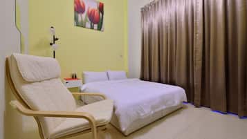 Standard Double Room | Free WiFi, bed sheets