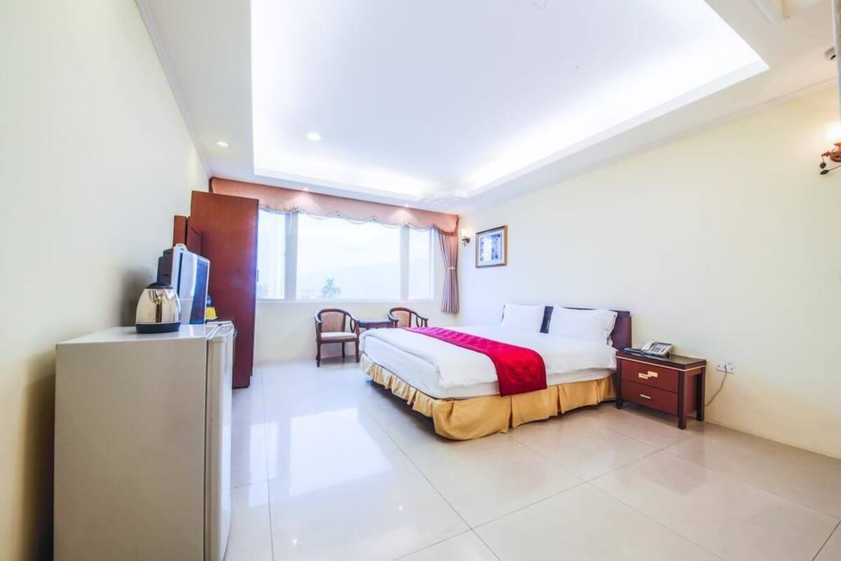 Elite Double Room | Blackout drapes, WiFi (free), bed sheets