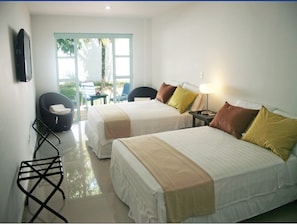 In-room safe, desk, iron/ironing board, free cots/infant beds - L Aurora Hotel Boutique (Yopal)