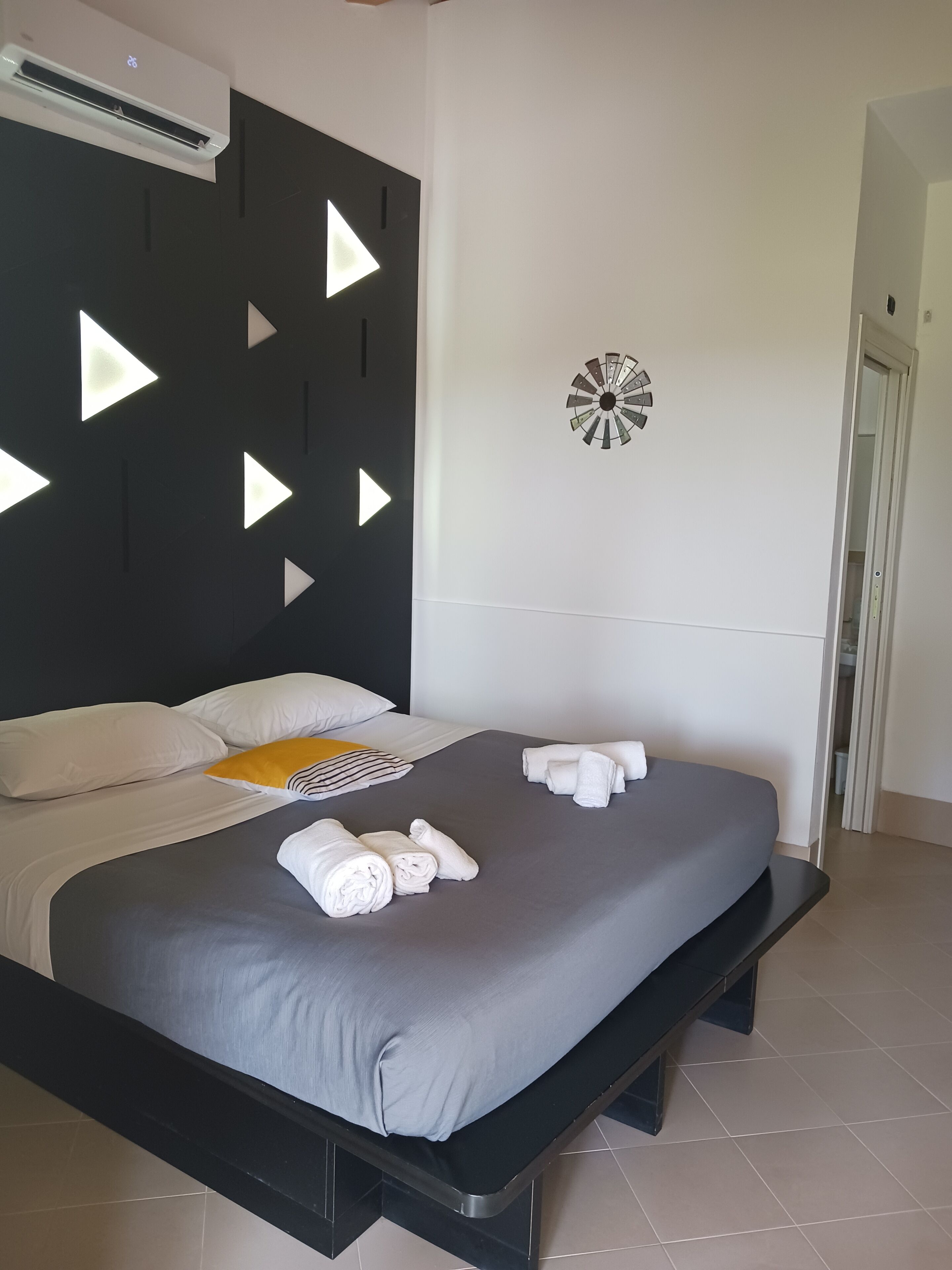 Standard Double or Twin Room, 1 Bedroom, Garden Area | Premium bedding, minibar, in-room safe, individually furnished