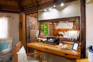 Chamomile Garden Suite - Morning Glory Cottages (Gariep)