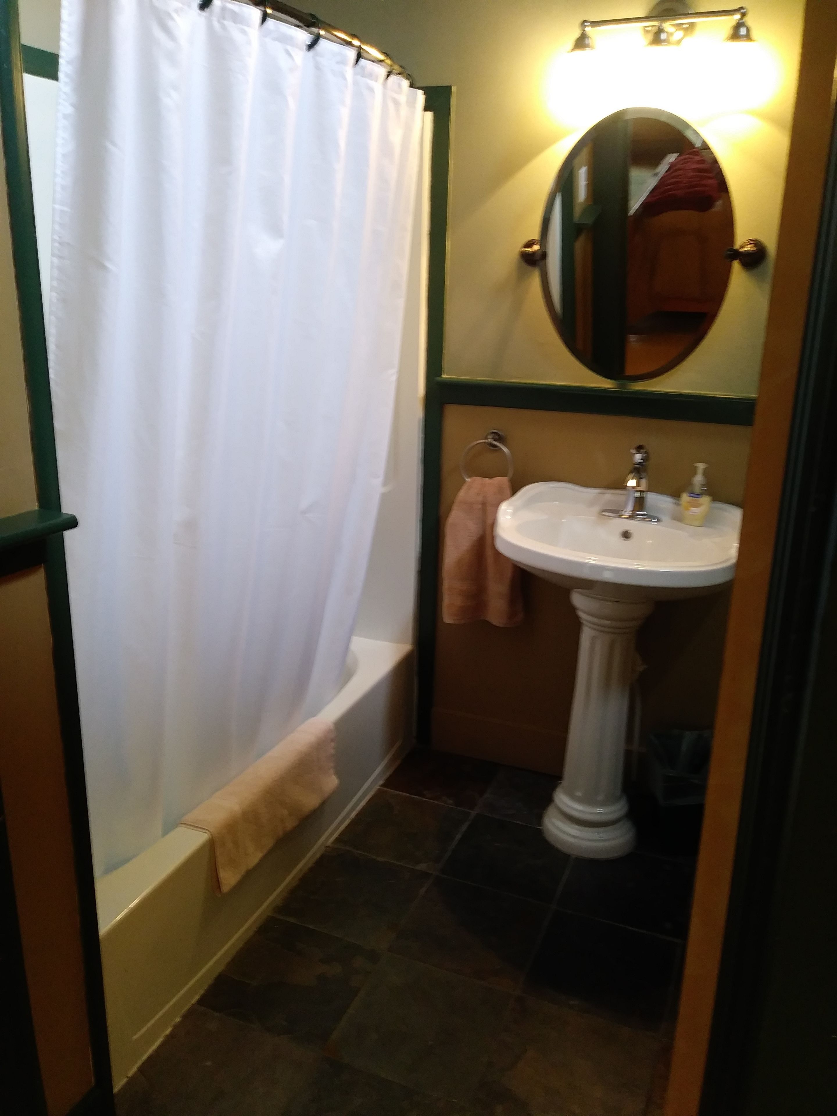 Zimmer, 1 King-Bett | Badezimmer