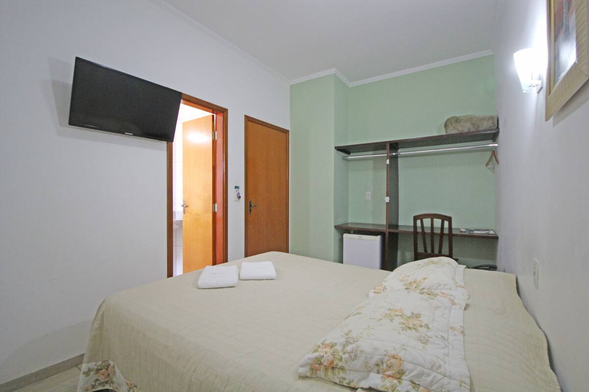 Premium bedding, free WiFi, bed sheets