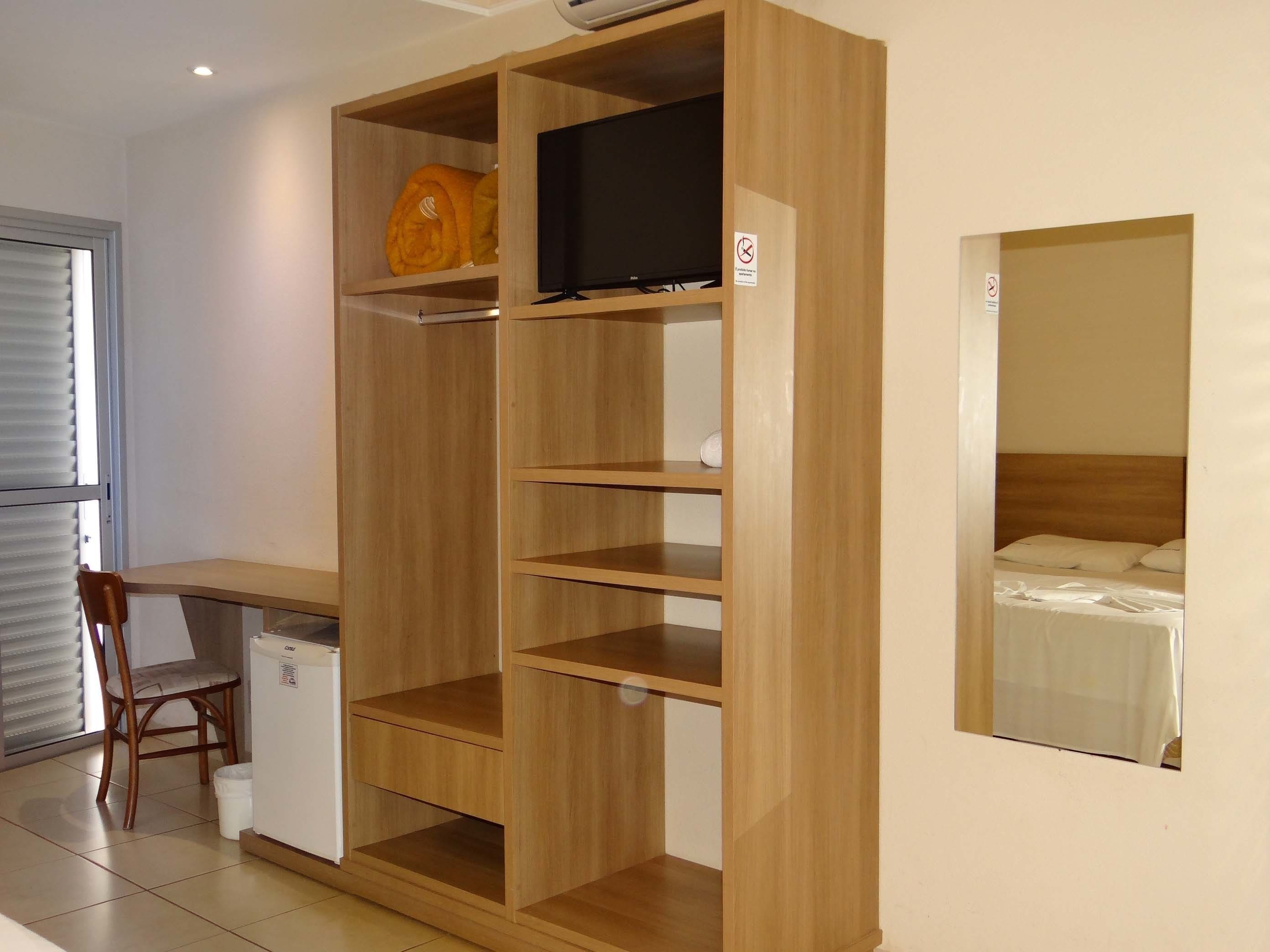 standard room | in-room safe, desk, blackout curtains, free cots/infant beds