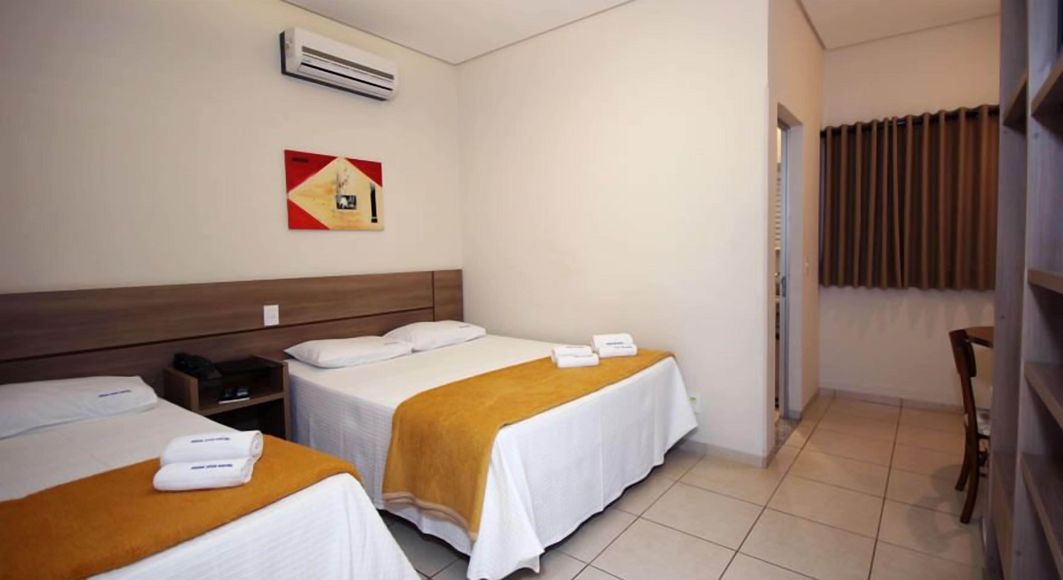 standard room | in-room safe, desk, blackout curtains, free cots/infant beds