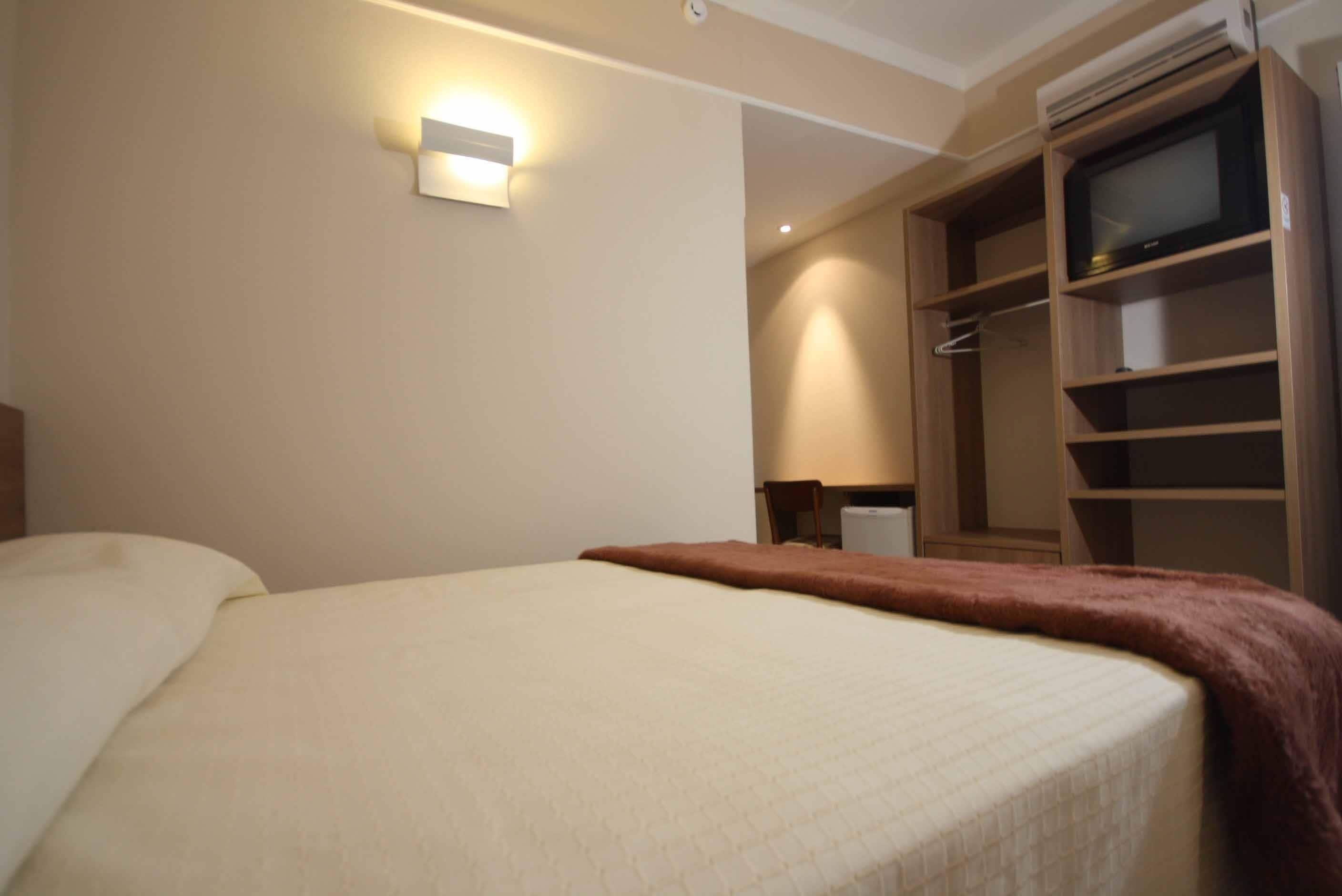 standard room | in-room safe, desk, blackout curtains, free cots/infant beds