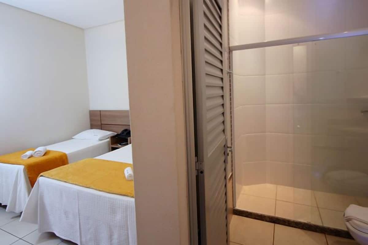 standard room | in-room safe, desk, blackout curtains, free cots/infant beds