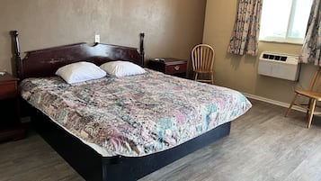 Kamar Standar, 1 Tempat Tidur King | Tempat tidur lipat/tambahan, Wi-Fi gratis, dan seprai linen