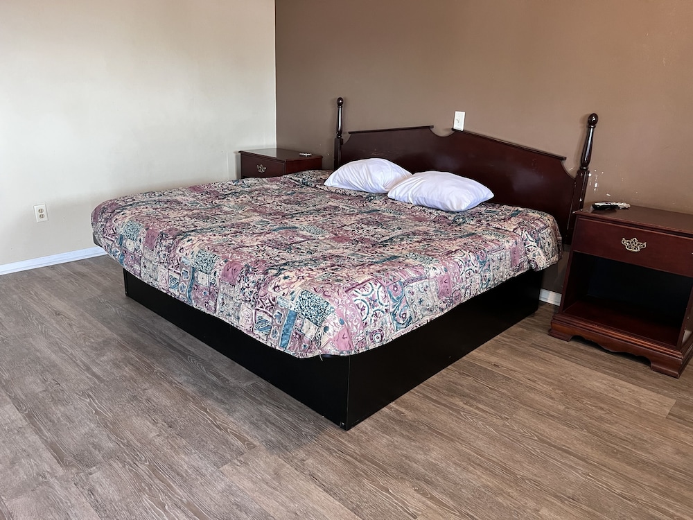 Crown Inn Motel by null