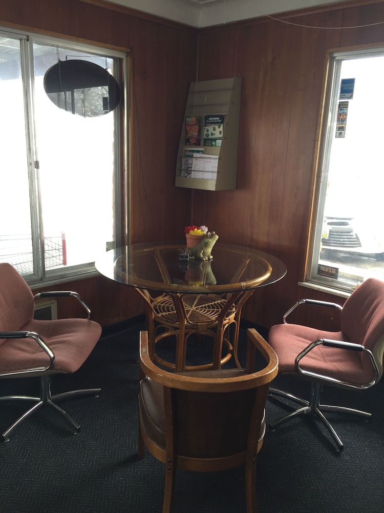 Crown Inn Motel by null