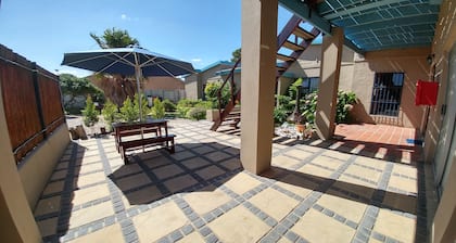 Fisherhaven Traveller's Lodge - Hostel