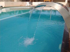 6 outdoor pools, pool umbrellas, pool loungers - Divino Canto Pousada (Olimpia)