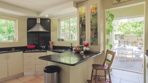 家庭独立别墅 | 私人厨房 | 冰箱、洗碗机、茶具/咖啡用具、电热水壶