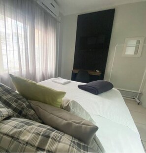 Economy Double Room | Free WiFi, bed sheets