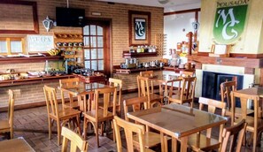 包含每日自助早餐