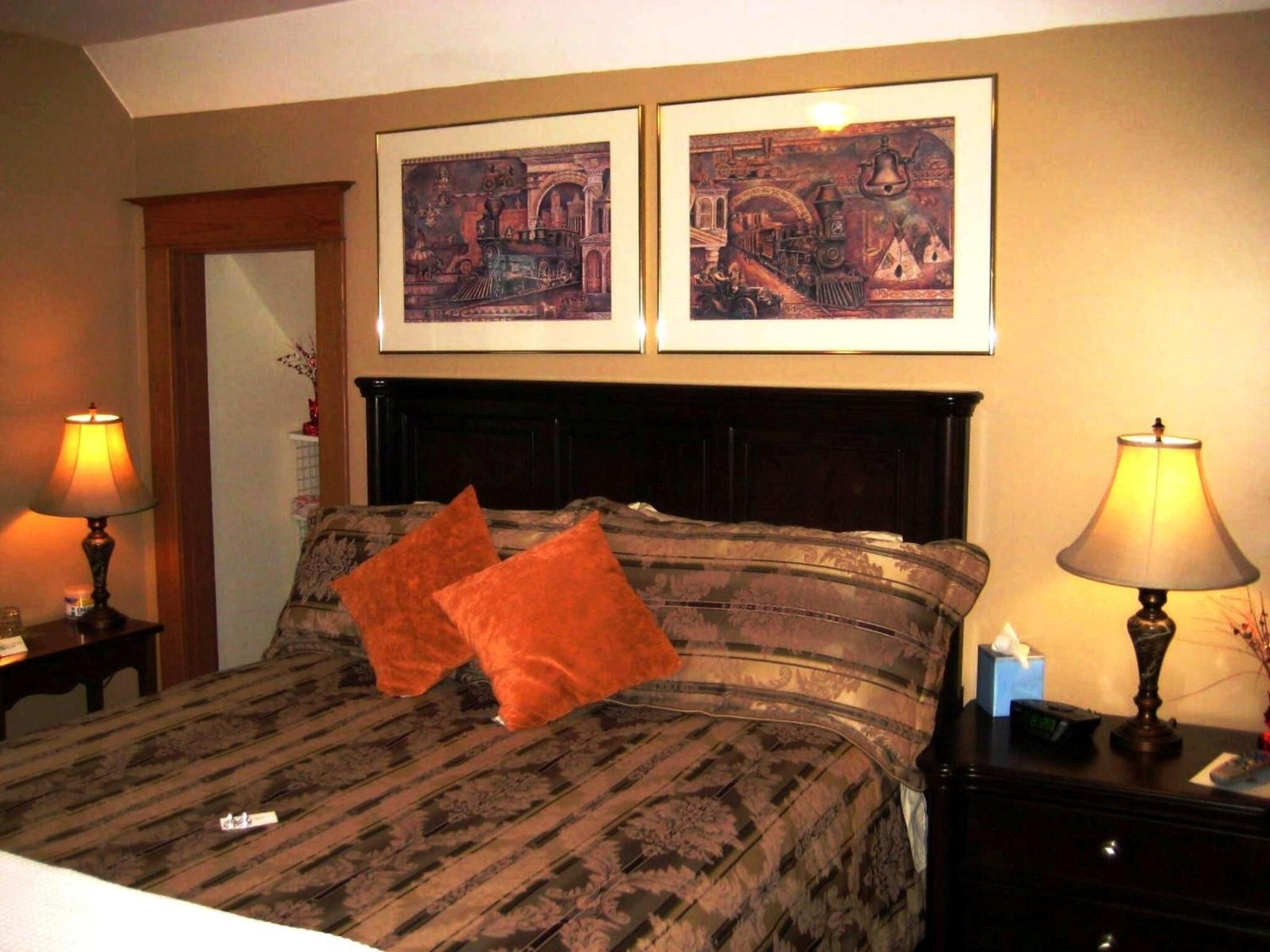 Ropa de cama de alta calidad y tabla de planchar con plancha