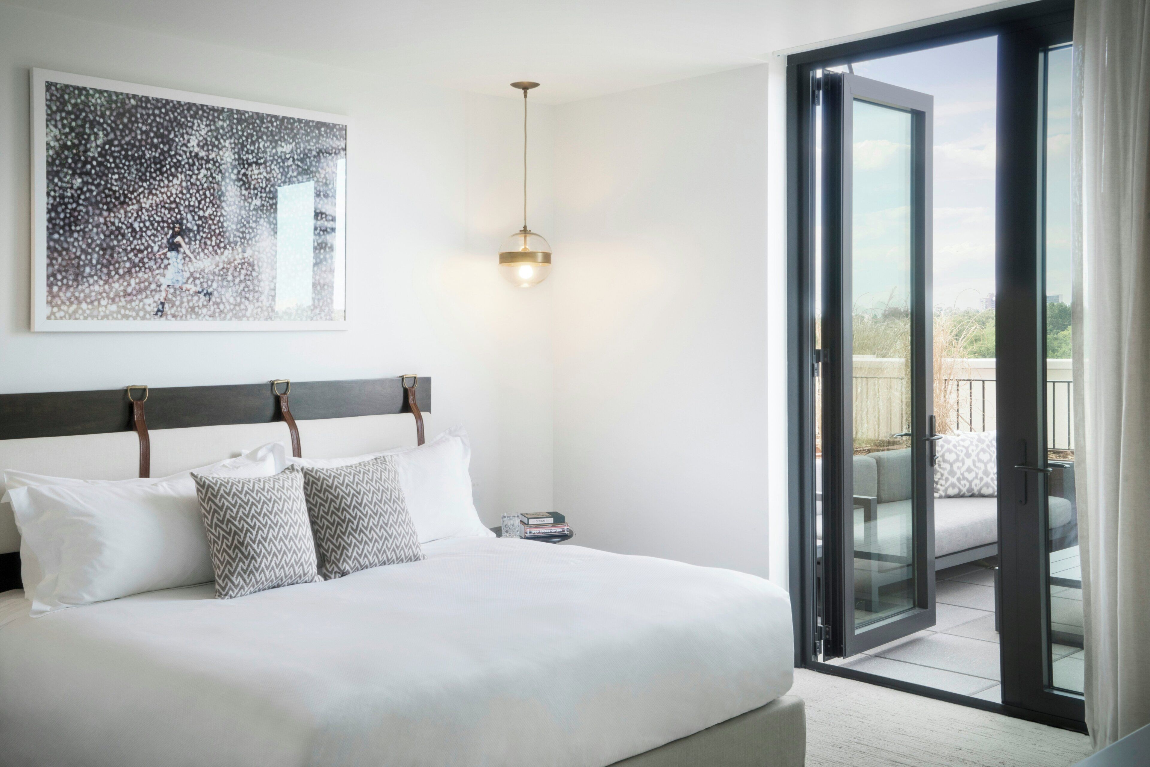 Luxe beddengoed, pillowtop-bedden, een kluis op de kamer