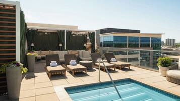 Outdoor pool, pool cabanas (surcharge), pool loungers