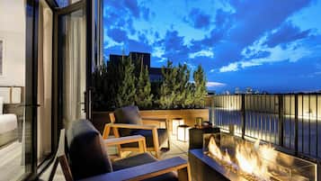 Room, 1 King Bed, Fireplace (Terrace) | Premium bedding, pillowtop beds, in-room safe, individually decorated