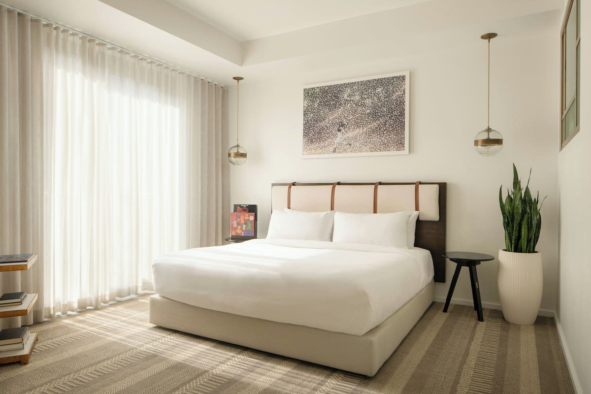Executive Suite, Mobility Accessible | Premium bedding, pillowtop beds, in-room safe, individually decorated