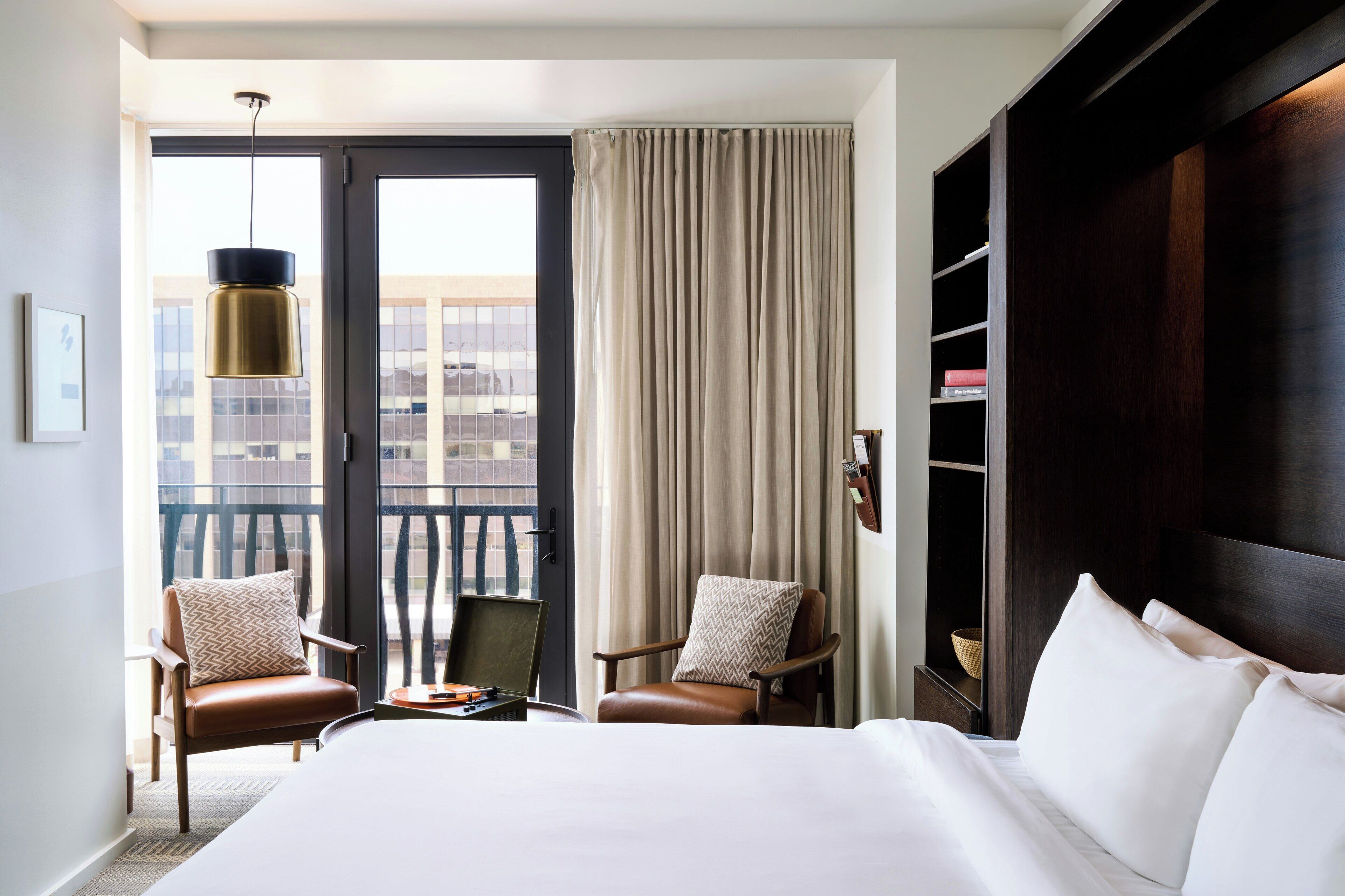 Executive Suite, 1 Bedroom | Premium bedding, pillow-top beds, in-room safe, individually decorated