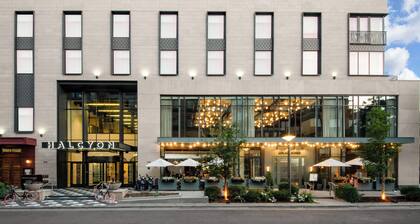 Halcyon, a hotel in Cherry Creek, Denver