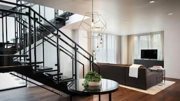 Presidential Suite | Premium bedding, pillowtop beds, in-room safe, individually decorated