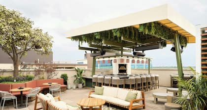 Halcyon, a hotel in Cherry Creek, Denver