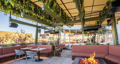 Halcyon - a hotel in Cherry Creek