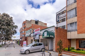 Exterior - Hotel Casa Victoria Av 30 (Bogotá)
