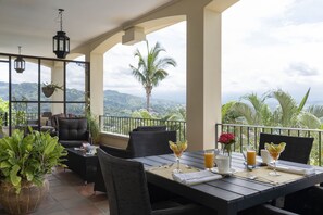 Superior Suite, 1 Queen Bed, Accessible, Garden View | View from room - Hotel Boutique Villa Toscana (Atenas)